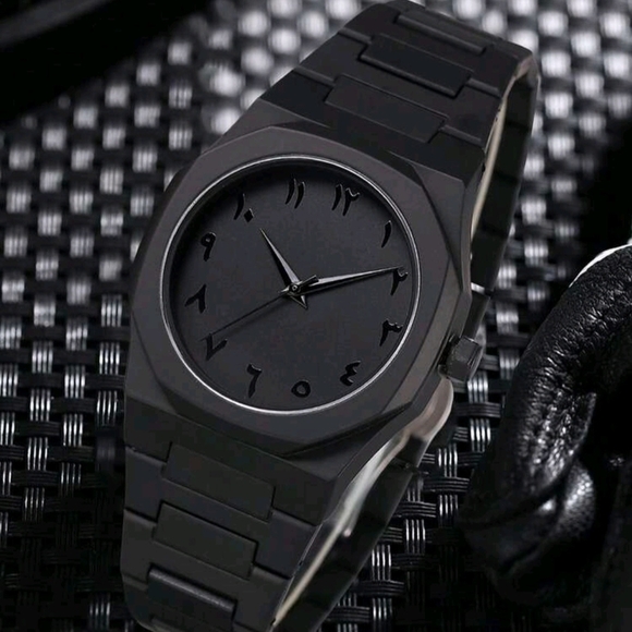 Sleek Black Watch - Picture 4 of 4